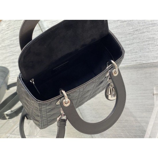 Replica Dior Lady Dior Medium Bag Grained Calfskin Black Replica Dior Lady Dior Medium Bag Grained Calfskin Black