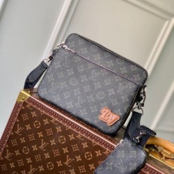 Replica Louis Vuitton Trio Messenger Monogram Men Bag M46340