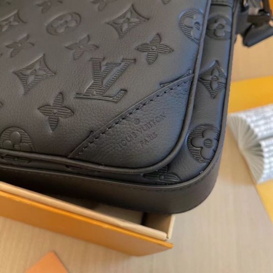 Fake Louis Vuitton Trio Messenger G65 Men Bag M46602 Replica