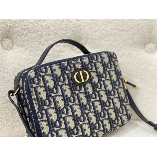 Replica Christian Dior Caro Box Bag with Chain Dior Oblique Jacquard Blue Replica Christian Dior Caro Box Bag with Chain Dior Oblique Jacquard Blue