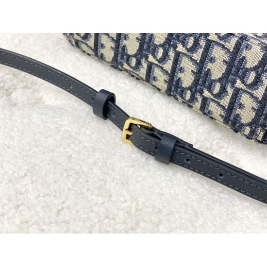 Replica Christian Dior Caro Box Bag with Chain Dior Oblique Jacquard Blue Replica Christian Dior Caro Box Bag with Chain Dior Oblique Jacquard Blue