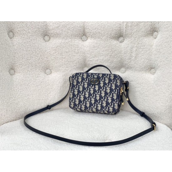 Replica Christian Dior Caro Box Bag with Chain Dior Oblique Jacquard Blue Replica Christian Dior Caro Box Bag with Chain Dior Oblique Jacquard Blue