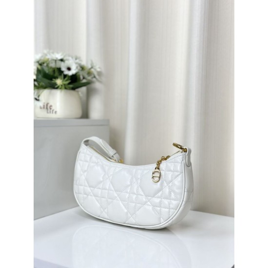 Fake Christian Dior CD Lounge Bag Supple Macrocannage White Replica Replica Christian Dior CD Lounge Bag Supple Macrocannage White