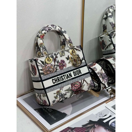 Replica Christian Dior Medium Lady D-Lite Bag Jardin Botanique Embroidery White Replica Christian Dior Medium Lady D-Lite Bag Jardin Botanique Embroidery White