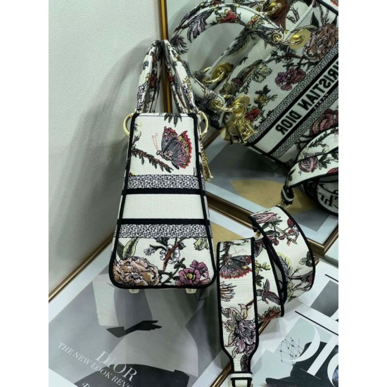 Replica Christian Dior Medium Lady D-Lite Bag Jardin Botanique Embroidery White Replica Christian Dior Medium Lady D-Lite Bag Jardin Botanique Embroidery White