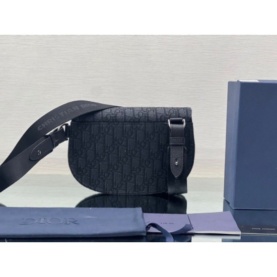 Fake Christian Dior Saddle Men Pouch Dior Oblique Jacquard Black Replica Fake Christian Dior Saddle Men Pouch Dior Oblique Jacquard Black Replica