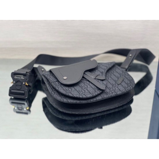 Fake Christian Dior Saddle Men Pouch Dior Oblique Jacquard Black Replica Fake Christian Dior Saddle Men Pouch Dior Oblique Jacquard Black Replica