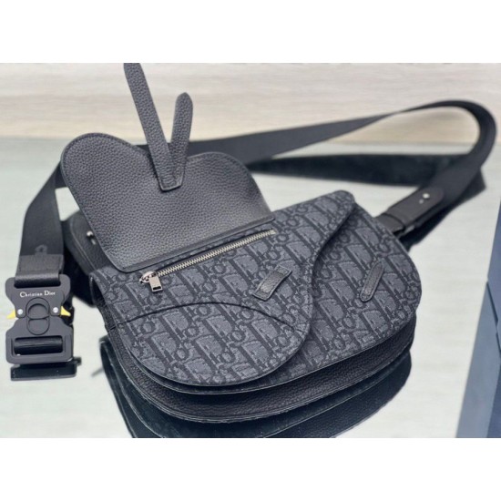 Fake Christian Dior Saddle Men Pouch Dior Oblique Jacquard Black Replica Fake Christian Dior Saddle Men Pouch Dior Oblique Jacquard Black Replica