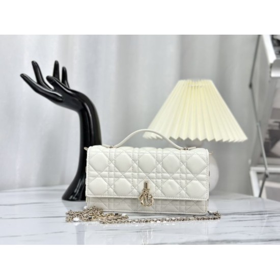 Replica Christian Dior Miss Dior Lady Dior Mini Bag White Replica Christian Dior Miss Dior Lady Dior Mini Bag White