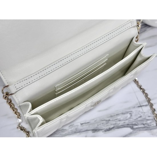 Replica Christian Dior Miss Dior Lady Dior Mini Bag White Replica Christian Dior Miss Dior Lady Dior Mini Bag White
