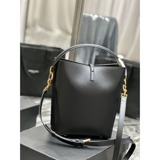 Replica YSL Saint Laurent Le 5 A 7 Bucket Bag Black Replica YSL Saint Laurent Le 5 A 7 Bucket Bag Black