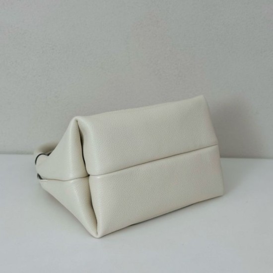 Replica Gucci Softbit Medium /Maxi Top Handle Half Moon Bag 837466 White