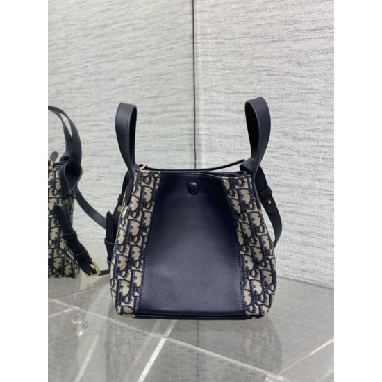 Replica Dior Small/Medium Signature Bucket Dior Oblique Jacquard Bag Blue Fake Replica Dior Small/Medium Signature Bucket Dior Oblique Jacquard Bag Blue Fake