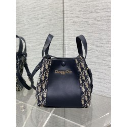 Replica Dior Small/Medium Signature Bucket Dior Oblique Jacquard Bag Blue Fake