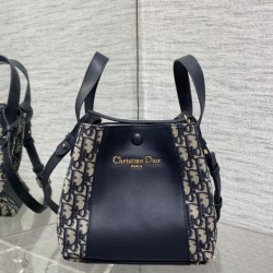 Replica Dior Small/Medium Signature Bucket Dior Oblique Jacquard Bag Blue Fake
