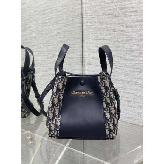 Replica Dior Small/Medium Signature Bucket Dior Oblique Jacquard Bag Blue Fake Replica Dior Small/Medium Signature Bucket Dior Oblique Jacquard Bag Blue Fake