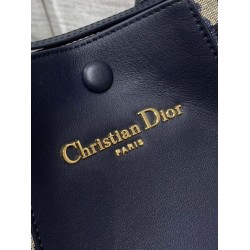 Replica Dior Small/Medium Signature Bucket Dior Oblique Jacquard Bag Blue Fake