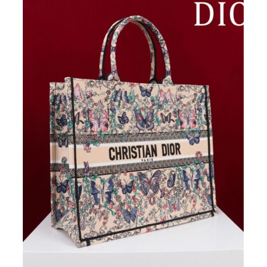Replica Dior Large Dior Book Tote M1286 Apricot embroidered with Pietro Ruffo's blue Toile de Jouy Papillon motif Fake Replica Dior Large Dior Book Tote M1286 Apricot embroidered with Pietro Ruffo's blue Toile de Jouy Papillon motif Fake