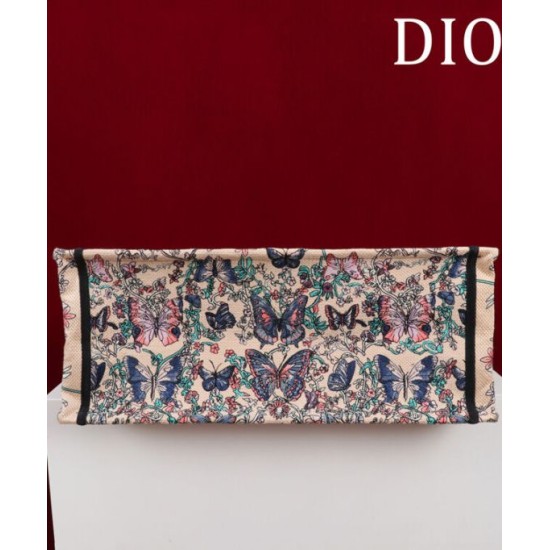 Replica Dior Large Dior Book Tote M1286 Apricot embroidered with Pietro Ruffo's blue Toile de Jouy Papillon motif Fake Replica Dior Large Dior Book Tote M1286 Apricot embroidered with Pietro Ruffo's blue Toile de Jouy Papillon motif Fake