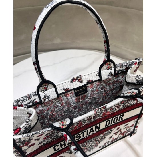 Replica Dior Medium Dior Book Tote Bag embroidered with Pietro Ruffo's multicolor M1286 Red Fake Replica Dior Medium Dior Book Tote Bag embroidered with Pietro Ruffo's multicolor M1286 Red Fake
