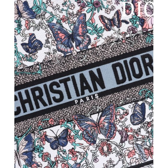 Replica Dior Medium Dior Book Tote Bag M1286 embroidered with Pietro Ruffo White Fake Replica Dior Medium Dior Book Tote Bag M1286 embroidered with Pietro Ruffo White Fake