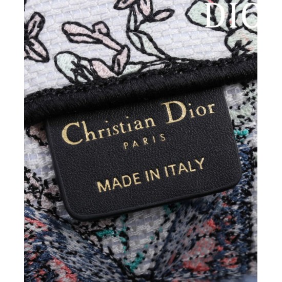 Replica Dior Medium Dior Book Tote Bag M1286 embroidered with Pietro Ruffo White Fake Replica Dior Medium Dior Book Tote Bag M1286 embroidered with Pietro Ruffo White Fake