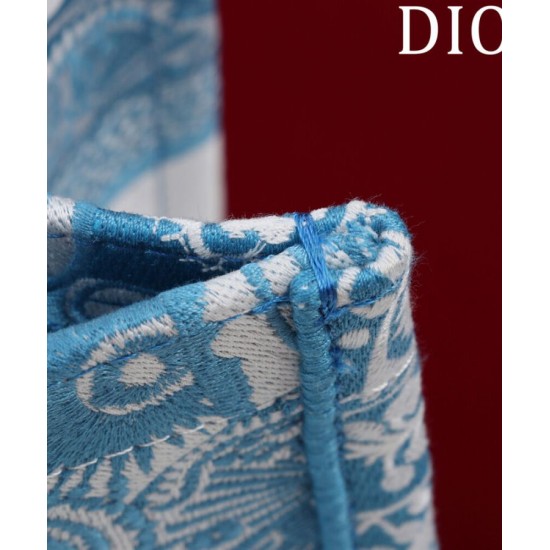 Replica Dior Medium Dior Book Tote M1286 embroidered with the celestial D-Butterfly Paisley motif blue/white Fake Replica Dior Medium Dior Book Tote M1286 embroidered with the celestial D-Butterfly Paisley motif blue/white Fake