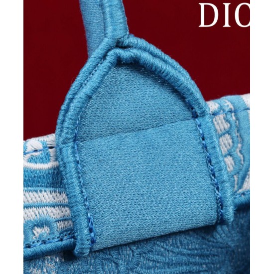 Replica Dior Medium Dior Book Tote M1286 embroidered with the celestial D-Butterfly Paisley motif blue/white Fake Replica Dior Medium Dior Book Tote M1286 embroidered with the celestial D-Butterfly Paisley motif blue/white Fake
