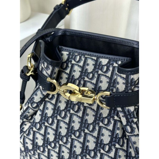 Replica Christian Dior Medium C'est Dior Bag Blue Dior Oblique Jacquard Fake Christian Dior Medium C'est Dior Bag Blue Dior Oblique Jacquard Replica