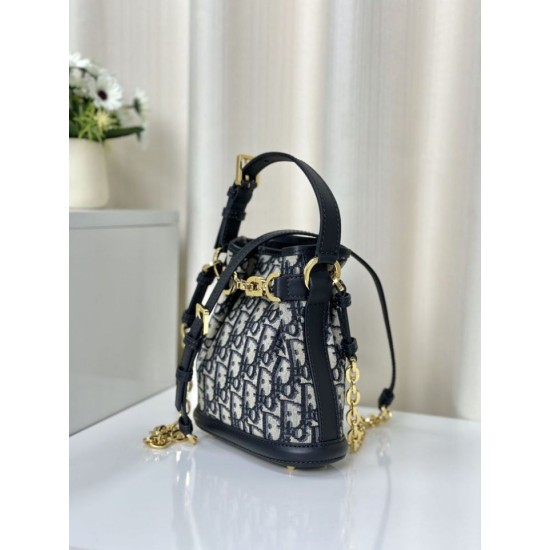 Replica Christian Dior Small C'est Dior Bag Blue Dior Oblique Jacquard Replica Christian Dior Small C'est Dior Bag Blue Dior Oblique Jacquard