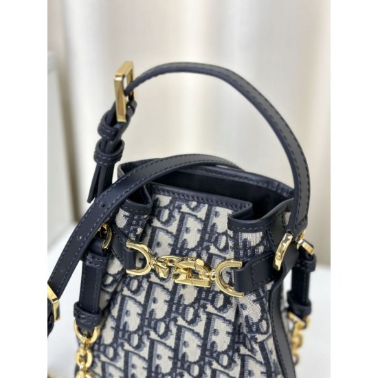 Replica Christian Dior Small C'est Dior Bag Blue Dior Oblique Jacquard Replica Christian Dior Small C'est Dior Bag Blue Dior Oblique Jacquard