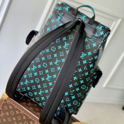 Fake Louis Vuitton Christopher MM Blackpack M21936 Replica