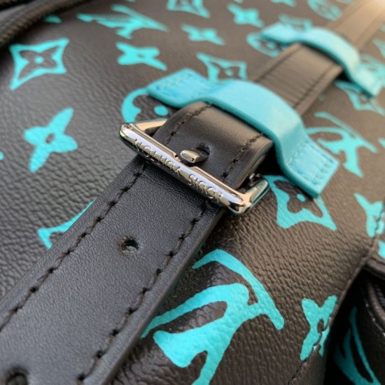 Fake Louis Vuitton Christopher MM Blackpack M21936 Replica