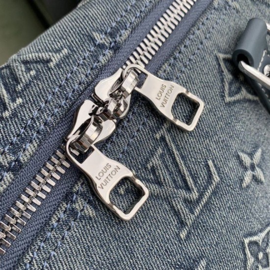 Replica Louis Vuitton Keepall Bandoulière 50 Travel Bag M22532 Replica Louis Vuitton Keepall Bandoulière 50 Travel Bag M22532