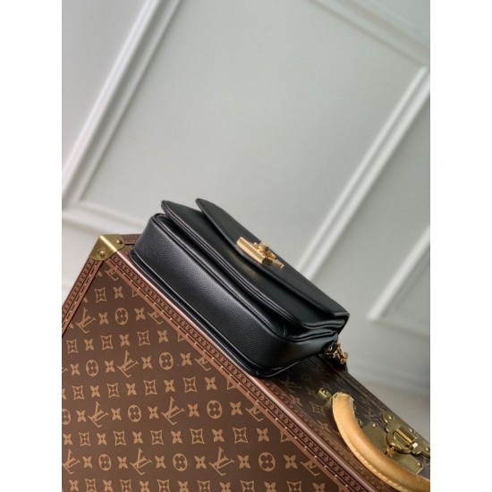 Replica Louis Vuitton Oxford Lockme Handbags M22735 Black