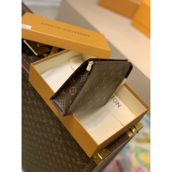 Replica Louis Vuitton Toiletry Pouch 19 Cosmetic Bag M47544