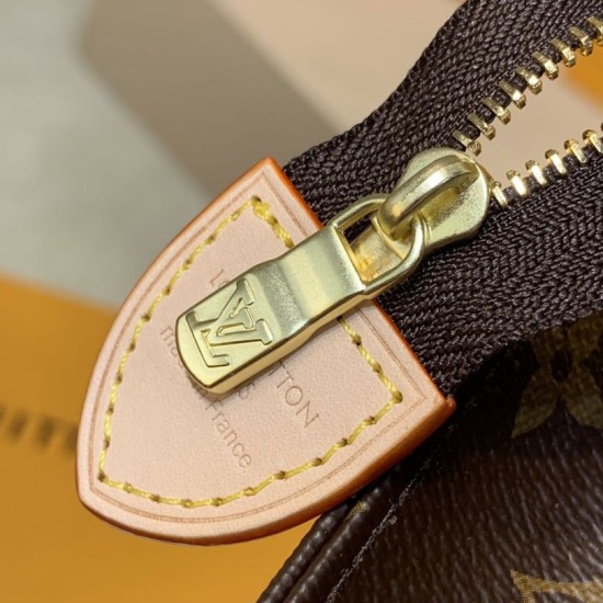 Replica Louis Vuitton Toiletry Pouch 19 Cosmetic Bag M47544