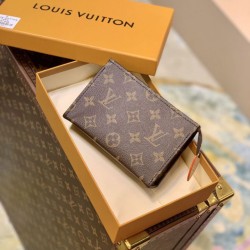 Fake Louis Vuitton Toiletry Pouch 15 Cosmetic Bag M47546 Replica