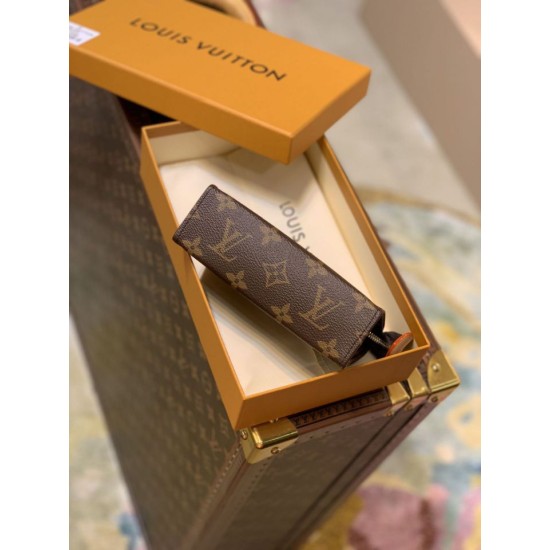 Fake Louis Vuitton Toiletry Pouch 15 Cosmetic Bag M47546 Replica