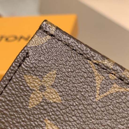 Fake Louis Vuitton Toiletry Pouch 15 Cosmetic Bag M47546 Replica