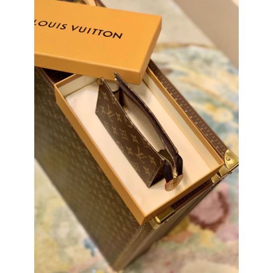 Fake Louis Vuitton Toiletry Pouch 15 Cosmetic Bag M47546 Replica