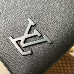 Replica Louis Vuitton Takeoff Ipad Pouch LV Aerogram M69837