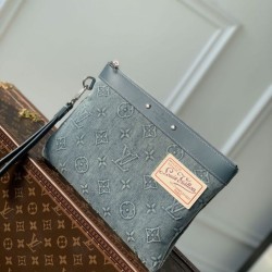 Replica Louis Vuitton Pochette To-Go Monogram Washed Denim Bag M82313