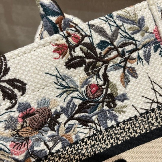 Fake Dior Small Book Tote Bag Jardin d'Hiver Embroidery White Replica Replica Dior Small Book Tote Bag Jardin d'Hiver Embroidery White