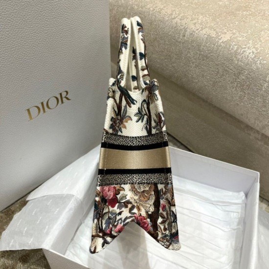 Fake Dior Small Book Tote Bag Jardin d'Hiver Embroidery White Replica Replica Dior Small Book Tote Bag Jardin d'Hiver Embroidery White