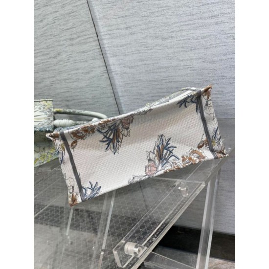 Replica Dior Medium Dior Book Tote Multicolor Rêve d'Infini Embroidery White Replica Dior Medium Dior Book Tote Multicolor Rêve d'Infini Embroidery White