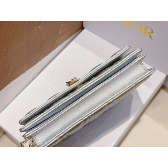Replica Dior Miss Dior Mini Bag Iridescent Metallic Silver Replica Dior Miss Dior Mini Bag Iridescent Metallic Silver