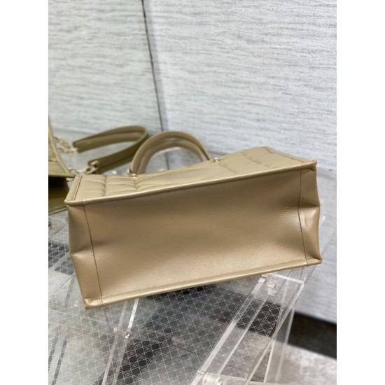 Replica Dior Medium Essential Tote Bag Hazelnut Archicannage Replica Dior Medium Essential Tote Bag Hazelnut Archicannage