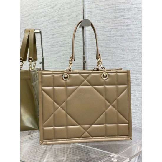 Replica Dior Medium Essential Tote Bag Hazelnut Archicannage Replica Dior Medium Essential Tote Bag Hazelnut Archicannage