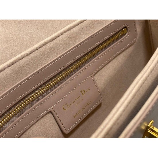Fake Dior 30 Montaigne Avenue Bag Box Calfskin Pink Replica Replica Dior 30 Montaigne Avenue Bag Box Calfskin Pink